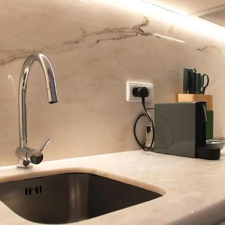 Living Aliados Mezzanine Flat W/ Ac * Πόρτο