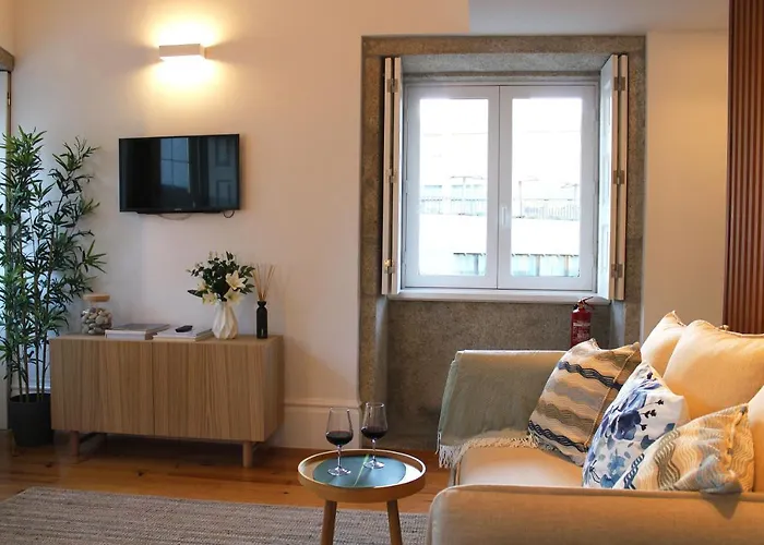 Living Aliados Mezzanine Flat W/ Ac * Oporto