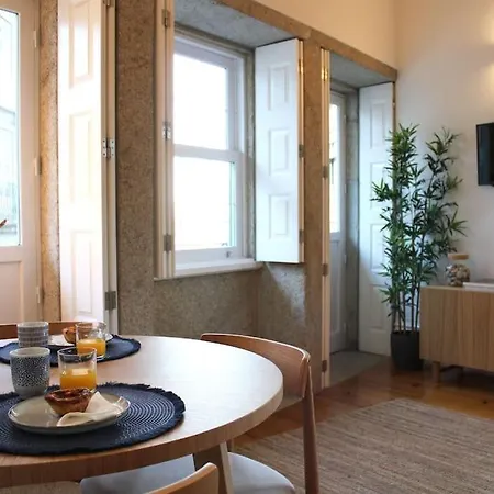 Apartment Living Aliados Mezzanine Flat W/ Ac Porto