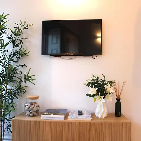 Living Aliados Mezzanine Flat W/ Ac Apartament *