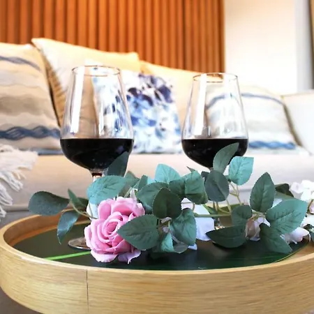 Living Aliados Mezzanine Flat W/ Ac Πόρτο