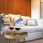 Living Aliados Mezzanine Flat W/ Ac Appartement Oporto