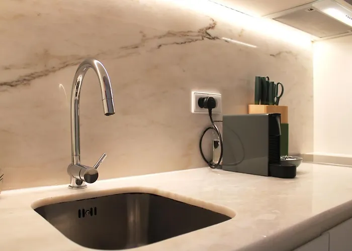 Living Aliados Mezzanine Flat W/ Ac * Porto